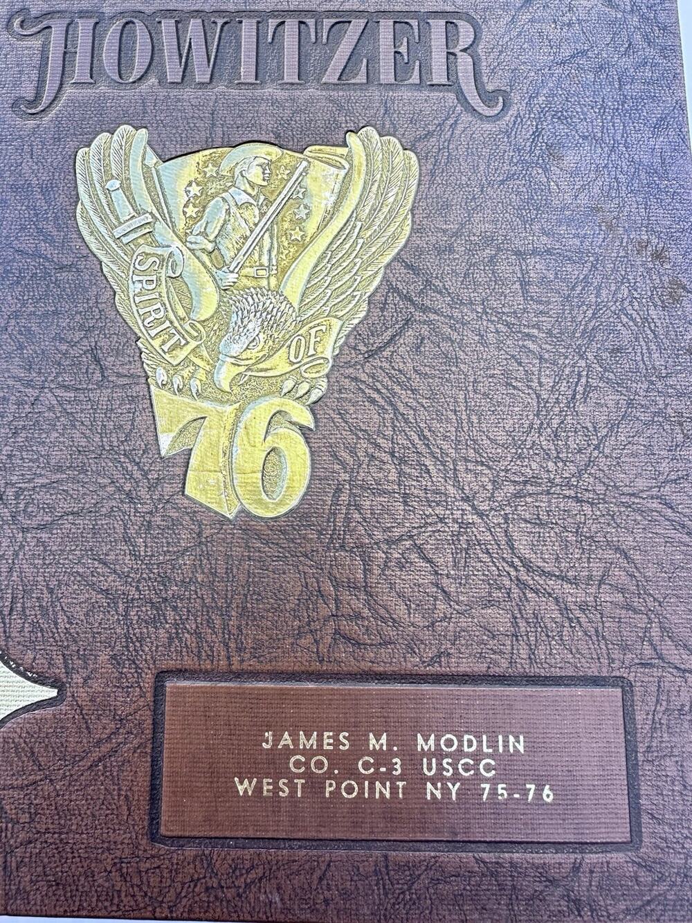 1975-76 U.S. MILITARY ACADEMY YEARBOOK HOWITZER WEST POINT USMA ANNUAL
